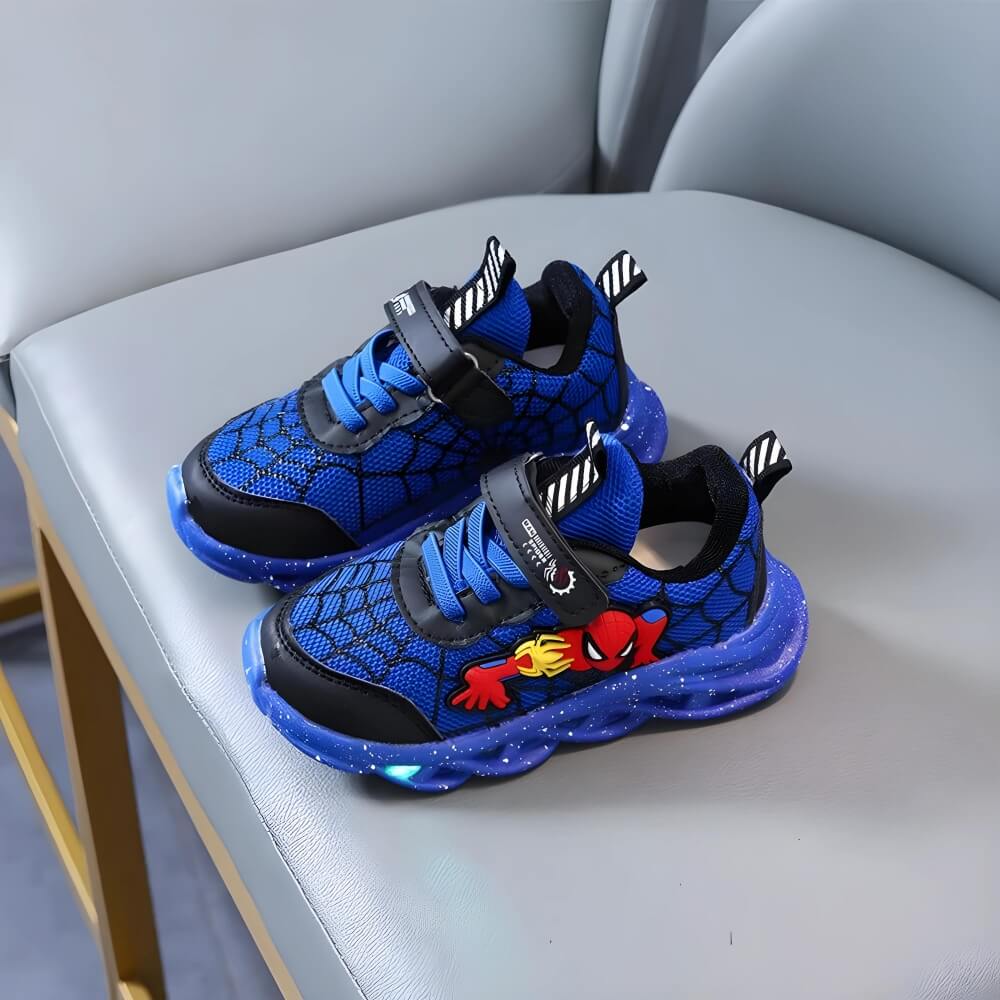 SpiderKicks™ | LED-upplysta Skor för Barn